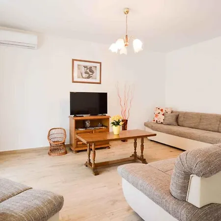 아파트 In - Istrien 17457