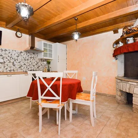 Apartament In - Istrien 17457 Pula